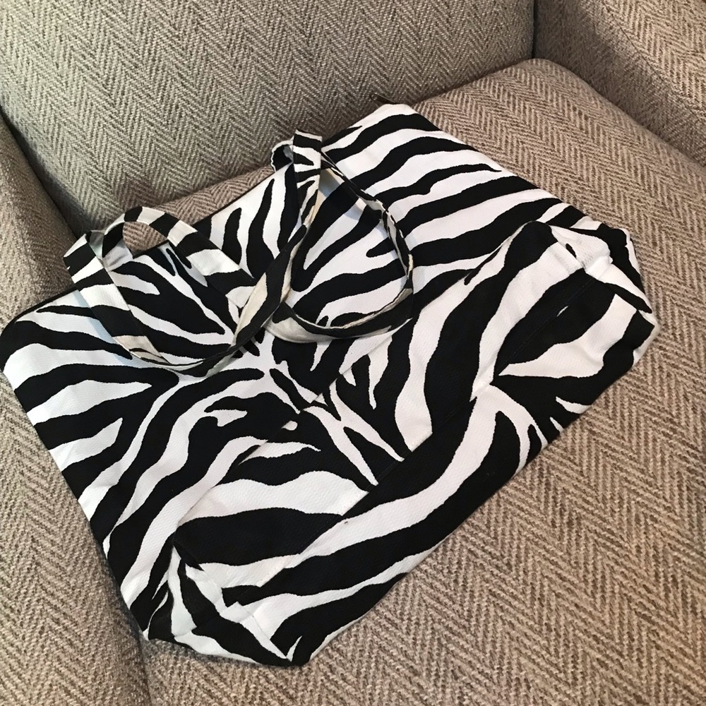 Designer Tote! - Picture 4 of 4